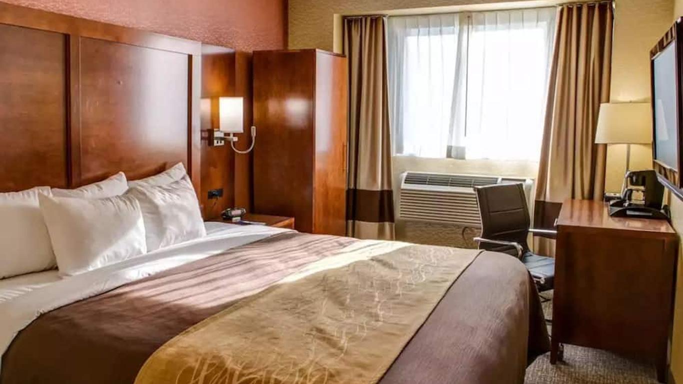 Ramada by Wyndham New York Times Square West